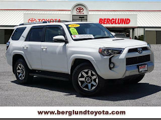 2017 Toyota 4Runner TRD Off-Road Premium JTEBU5JR2H5469768 2017 Toyota 4Runner TRD Off-Road Premium