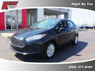 2017 Ford Fiesta 3FADP4AJ0HM131570 2017 Ford Fiesta