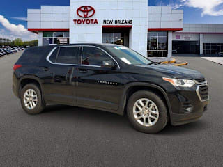 2019 Chevrolet Traverse LS 1GNERFKW4KJ234159 2019 Chevrolet Traverse LS