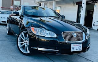 2011 Jaguar XF Premium SAJWA0GB5BLR90984 2011 Jaguar XF Premium
