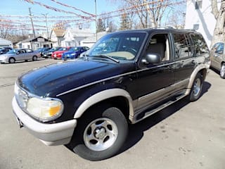 1998 Ford Explorer Eddie Bauer 1FMZU34E0WZB21517 1998 Ford Explorer Eddie Bauer