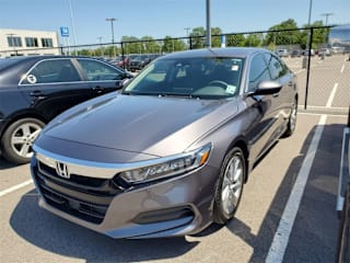 2018 Honda Accord LX 1HGCV1F19JA182833 2018 Honda Accord LX