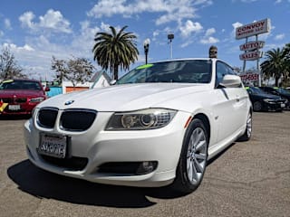 2011 BMW 3 Series WBAPH5C53BA446679 2011 BMW 3 Series