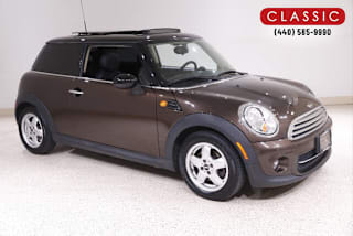 2011 MINI Cooper Base WMWSU3C52BT183695 2011 MINI Cooper Base