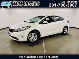 2017 Kia Forte 3KPFL4A7XHE061637 2017 Kia Forte