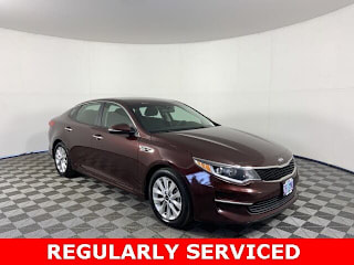 2016 Kia Optima LX 5XXGT4L30GG004996 2016 Kia Optima LX
