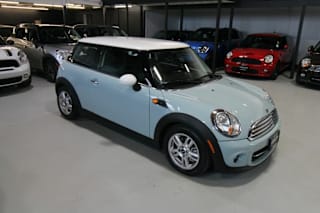 2011 MINI Cooper WMWSU3C54BT098888 2011 MINI Cooper