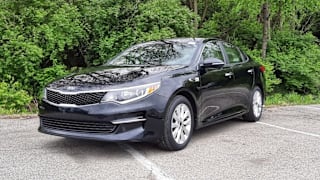 2016 Kia Optima LX 5XXGT4L3XGG076417 2016 Kia Optima LX