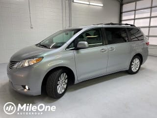2016 Toyota Sienna XLE 7-Passenger 5TDDK3DC9GS143442 2016 Toyota Sienna XLE 7-Passenger