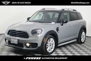 2018 MINI Countryman Cooper WMZYS7C37J3E08977 2018 MINI Countryman Cooper