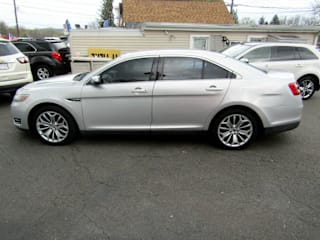 2016 Ford Taurus Limited 1FAHP2F86GG105107 2016 Ford Taurus Limited