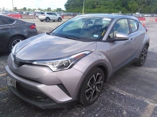 2019 Toyota C-HR XLE JTNKHMBX4K1033160 2019 Toyota C-HR XLE