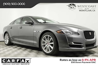 2018 Jaguar XJ R-Sport SAJWA1C7XJ8W13737 2018 Jaguar XJ R-Sport