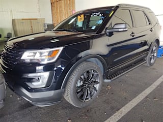 2017 Ford Explorer XLT 1FM5K8D87HGA12935 2017 Ford Explorer XLT