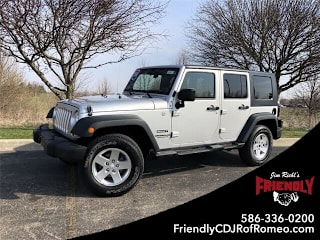 2010 Jeep Wrangler Unlimited Sport 1J4BA3H10AL231107 2010 Jeep Wrangler Unlimited Sport