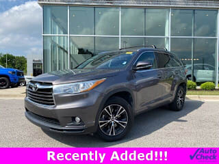 2016 Toyota Highlander XLE 5TDKKRFH8GS162065 2016 Toyota Highlander XLE