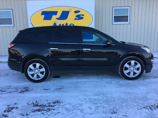 2017 Chevrolet Traverse LT 1GNKVGKD2HJ140695 2017 Chevrolet Traverse LT