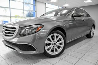 2018 Mercedes-Benz E-Class E 300 4MATIC WDDZF4KB6JA304723 2018 Mercedes-Benz E-Class E 300 4MATIC