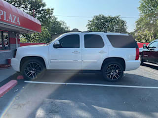 2011 GMC Yukon SLT 1GKS2CE03BR145971 2011 GMC Yukon SLT