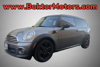 2012 MINI Cooper Clubman Base WMWZF3C56CT190532 2012 MINI Cooper Clubman Base