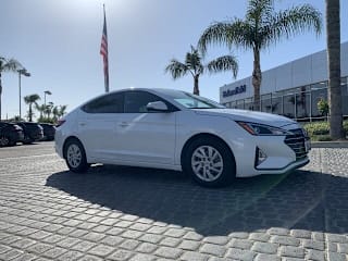 2019 Hyundai Elantra SE 5NPD74LF2KH461291 2019 Hyundai Elantra SE