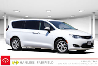2017 Chrysler Pacifica Touring Plus 2C4RC1BG1HR851059 2017 Chrysler Pacifica Touring Plus
