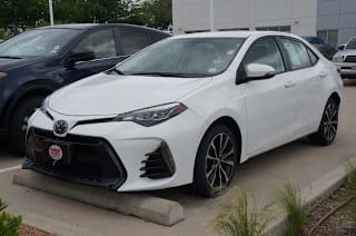 2018 Toyota Corolla SE 2T1BURHE2JC000932 2018 Toyota Corolla SE