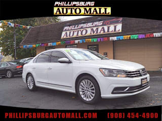 2017 Volkswagen Passat 1.8T SE 1VWBT7A34HC066155 2017 Volkswagen Passat 1.8T SE