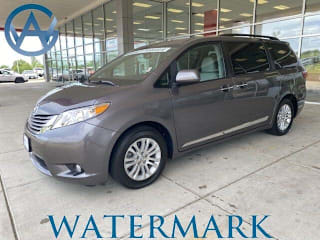 2017 Toyota Sienna XLE 8-Passenger 5TDYZ3DC4HS829189 2017 Toyota Sienna XLE 8-Passenger