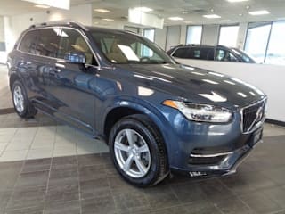 2018 Volvo XC90 T5 Momentum 7-Passenger YV4102PK2J1360533 2018 Volvo XC90 T5 Momentum 7-Passenger