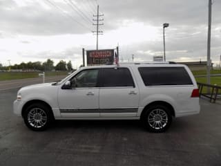 2010 Lincoln Navigator L Base 5LMJJ3H5XAEJ01093 2010 Lincoln Navigator L Base