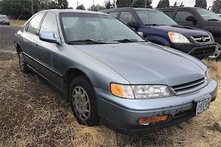 1994 Honda Accord LX JHMCD5633RC102497 1994 Honda Accord LX
