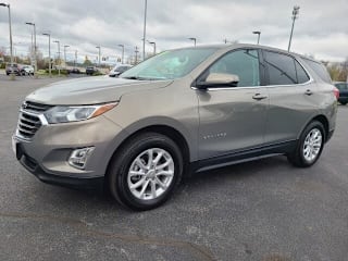 2018 Chevrolet Equinox LT 3GNAXSEV0JS566452 2018 Chevrolet Equinox LT