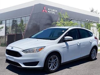 2017 Ford Focus SE 1FADP3K23HL296516 2017 Ford Focus SE