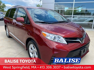 2019 Toyota Sienna LE 8-Passenger 5TDKZ3DC6KS989023 2019 Toyota Sienna LE 8-Passenger