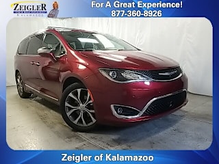 2018 Chrysler Pacifica Limited 2C4RC1GG5JR154458 2018 Chrysler Pacifica Limited