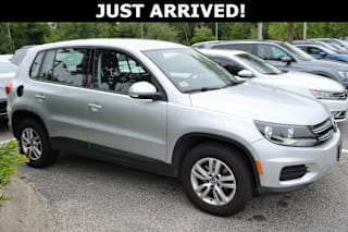 2014 Volkswagen Tiguan SE 4Motion WVGBV3AX5EW625341 2014 Volkswagen Tiguan SE 4Motion