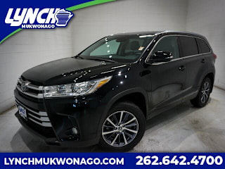 2019 Toyota Highlander XLE 5TDJZRFH2KS597678 2019 Toyota Highlander XLE