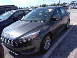 2016 Ford Focus SE 1FADP3F25GL334739 2016 Ford Focus SE