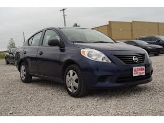 2014 Nissan Versa 1.6 S 3N1CN7AP3EL837826 2014 Nissan Versa 1.6 S