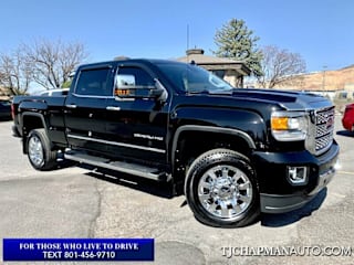 2019 GMC Sierra 2500HD Denali 1GT12SEY2KF250560 2019 GMC Sierra 2500HD Denali