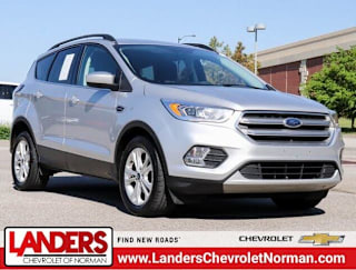 2017 Ford Escape SE 1FMCU0GD2HUC94317 2017 Ford Escape SE