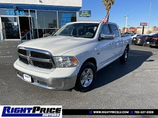 2017 Ram Pickup 1500 SLT 1C6RR6TT6HS645572 2017 Ram Pickup 1500 SLT