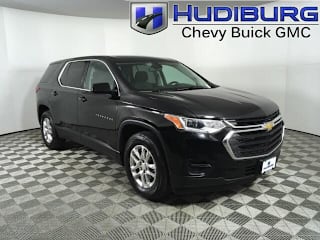 2018 Chevrolet Traverse LS 1GNERFKW1JJ236885 2018 Chevrolet Traverse LS