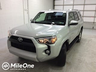 2015 Toyota 4Runner SR5 JTEBU5JR2F5270328 2015 Toyota 4Runner SR5