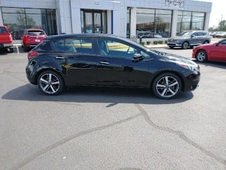 2017 Kia Forte5 EX KNAFX5A8XH5727259 2017 Kia Forte5 EX