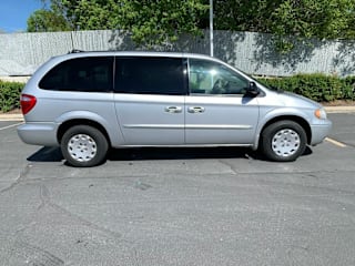 2003 Chrysler Town and Country LX Family Value 2C4GP44373R198687 2003 Chrysler Town and Country LX Family Value