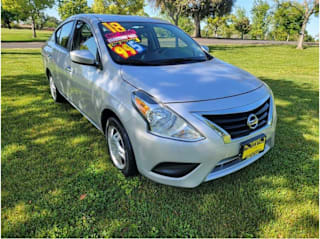 2018 Nissan Versa SV 3N1CN7AP9JK409078 2018 Nissan Versa SV