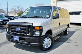 2011 Ford E-Series Wagon 1FBNE3BL0BDA23553 2011 Ford E-Series Wagon