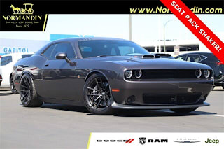 2017 Dodge Challenger R/T Scat Pack 2C3CDZFJXHH588863 2017 Dodge Challenger R/T Scat Pack